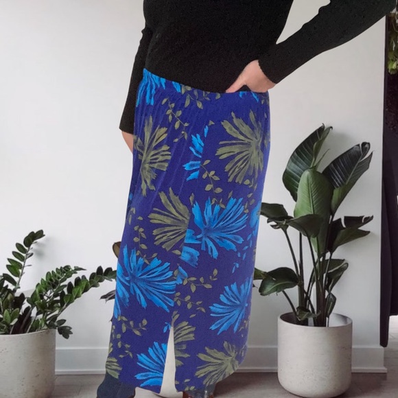 Vintage 90's Maxi Tropical Floral Hawaiian Skirt - Picture 2 of 11